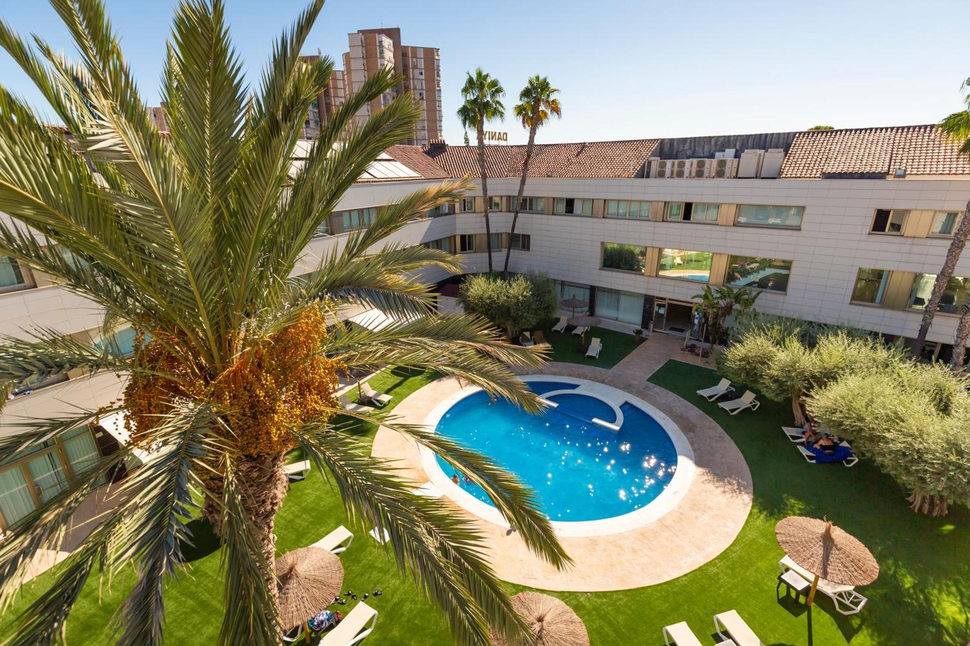 Daniya Alicante Bagian luar foto